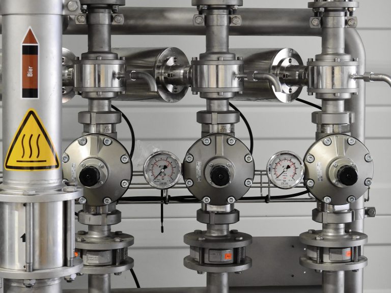 De Equilibar FD Series back pressure regulator met flexibel diafragma voor nauwkeurige drukcontrole in industriële toepassing