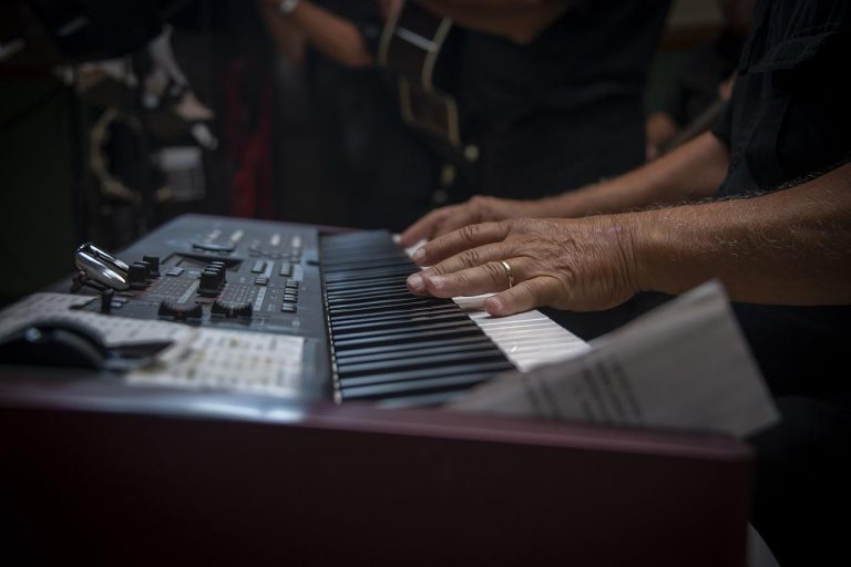 Roland digitale piano met modern design, SuperNATURAL geluidstechnologie en responsieve toetsaanslag