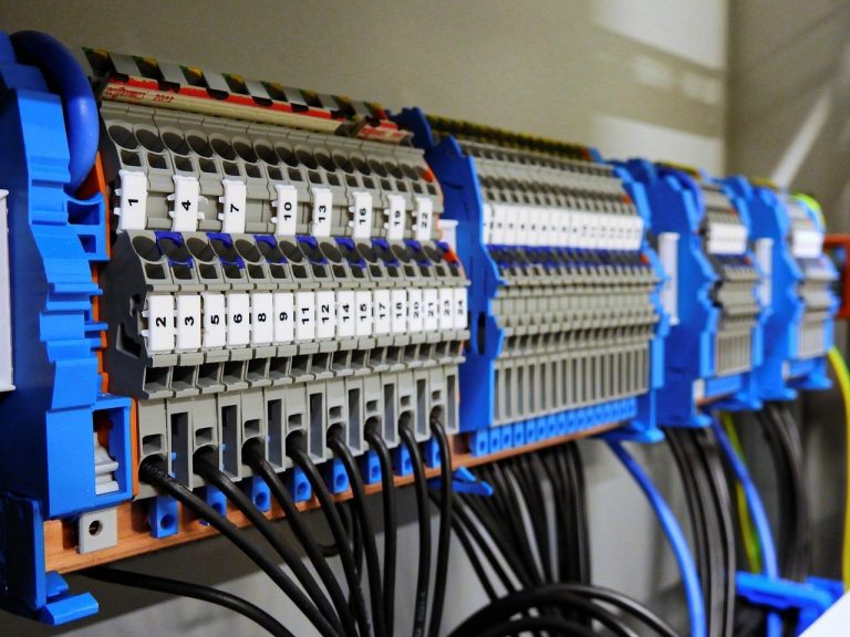 Elektricien voor VvE's en zakelijke opdrachten bij ElektricienProf.nl - professionele elektrische installaties en onderhoud