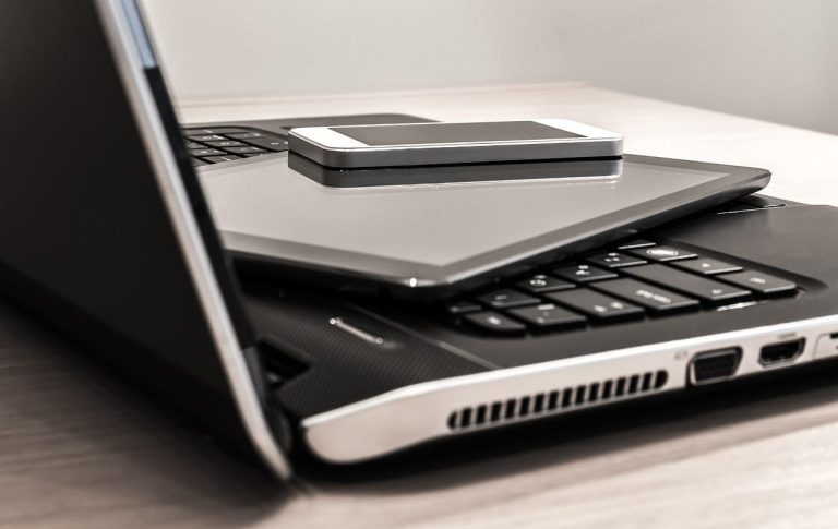 Digitale infrastructuur basis met ICT en hosting services voor moderne bedrijven